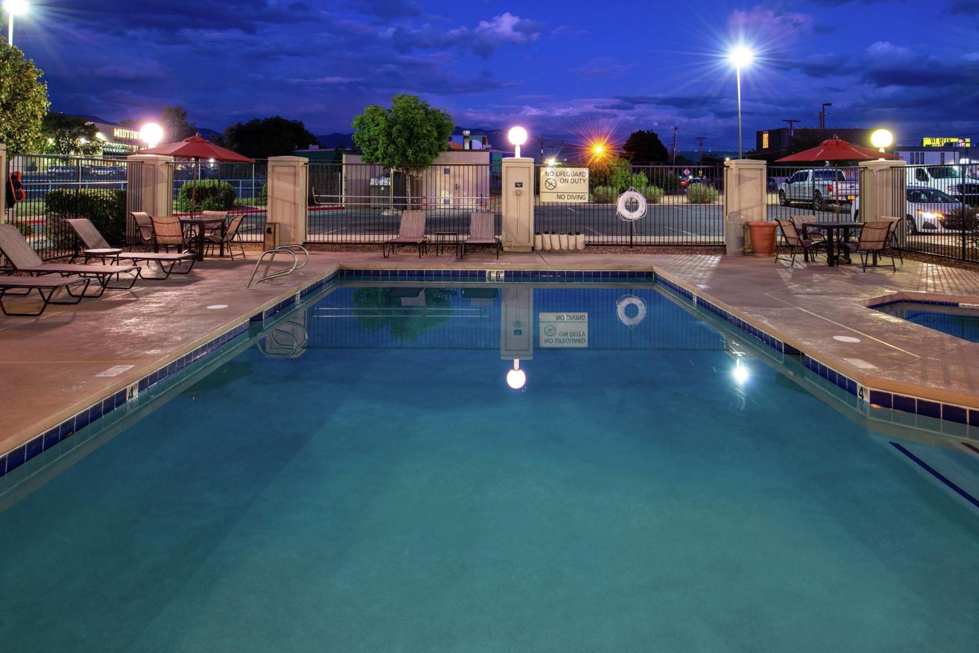 Hampton Inn Albuquerque - University/Midtown Exterior foto